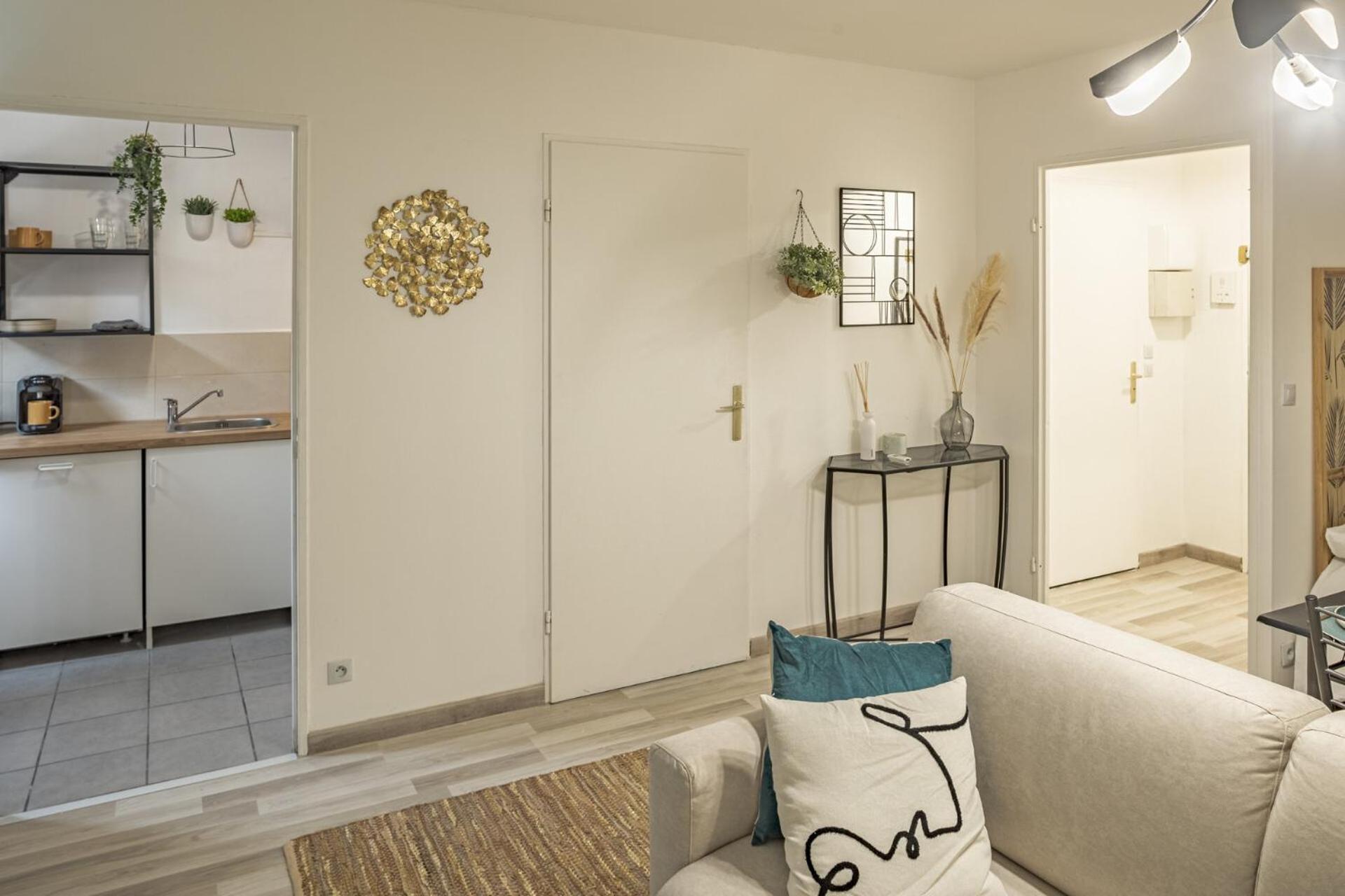 Julia Home, Madamedemconciergerie Reims Exteriör bild