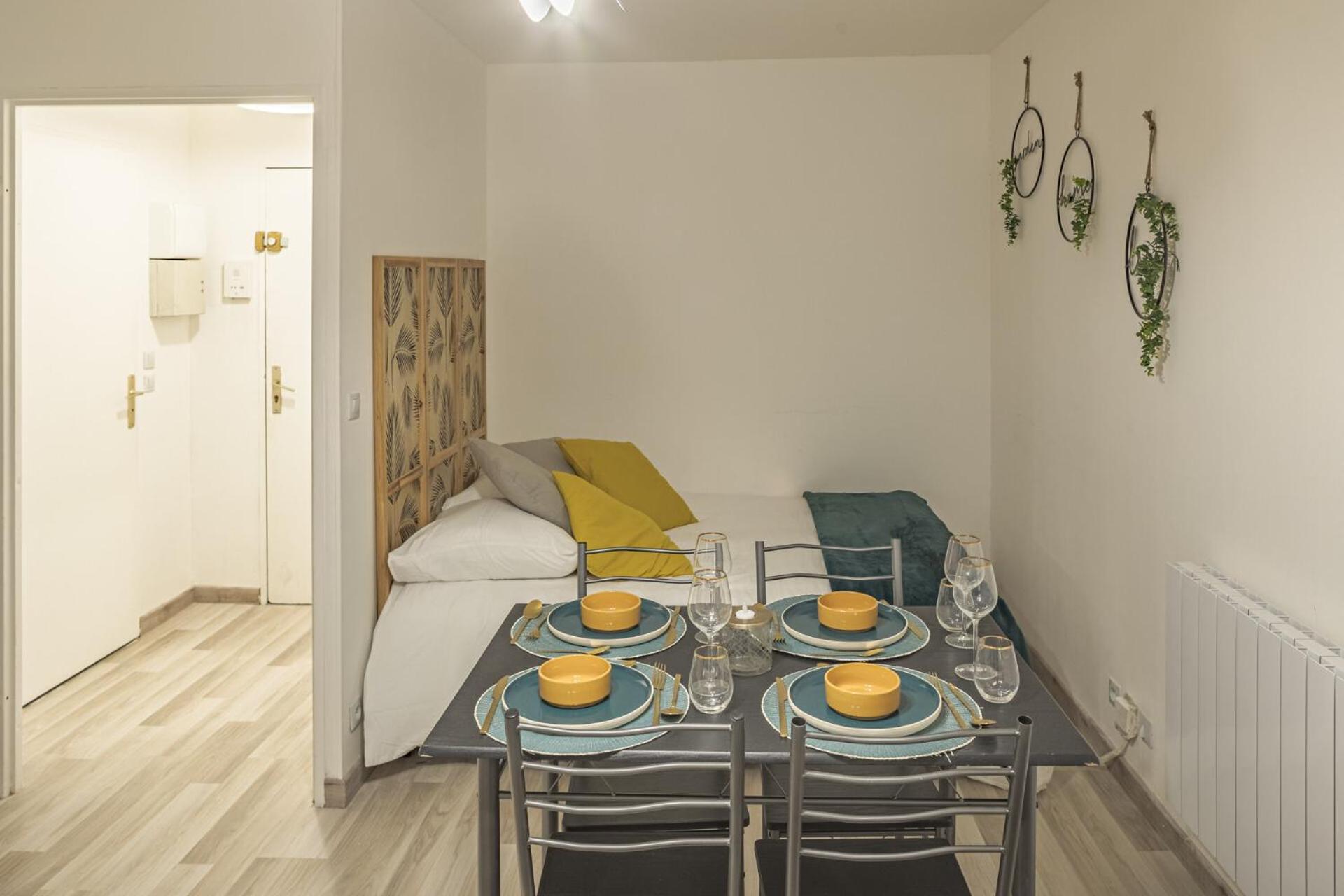 Julia Home, Madamedemconciergerie Reims Exteriör bild