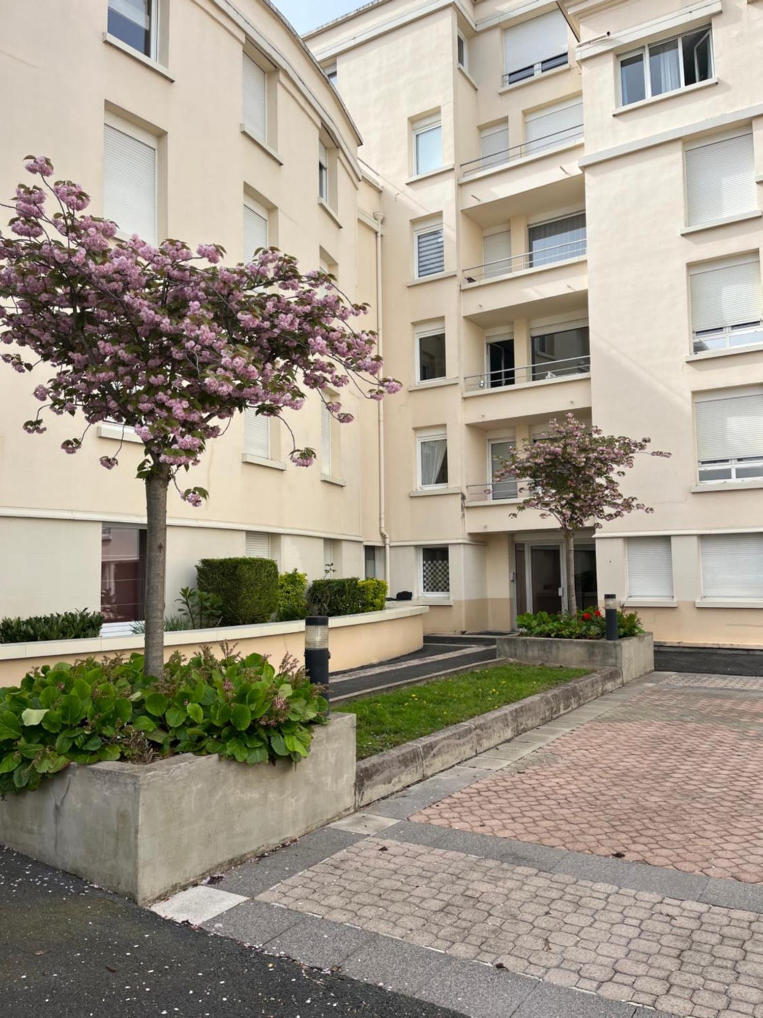 Julia Home, Madamedemconciergerie Reims Exteriör bild