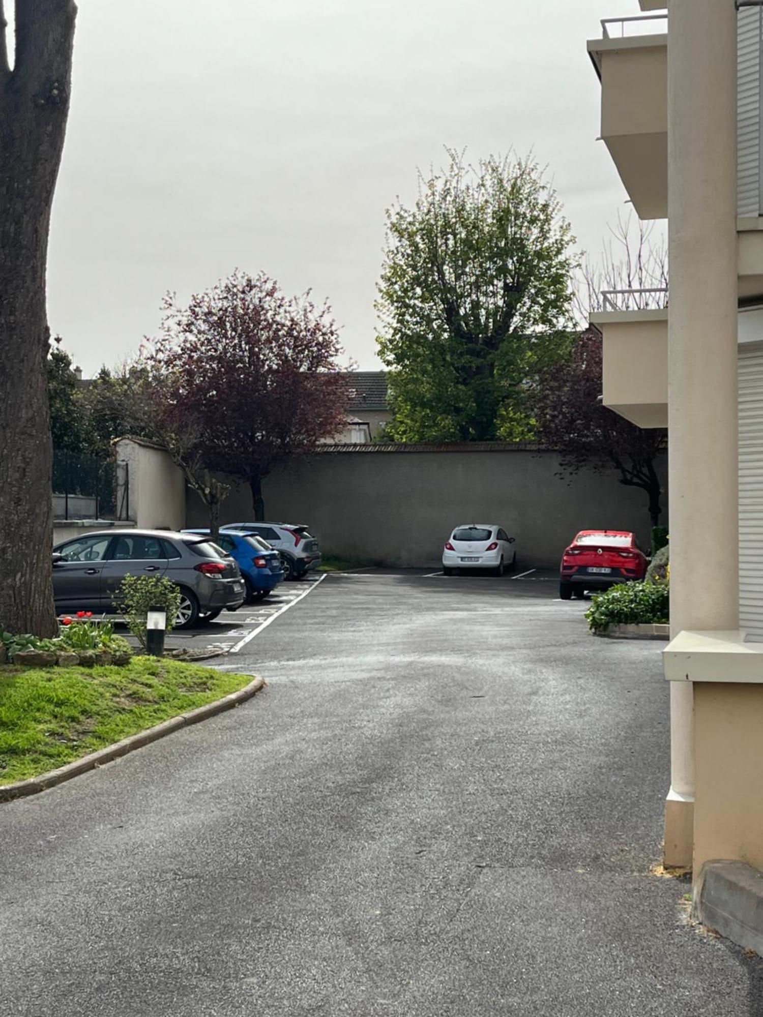 Julia Home, Madamedemconciergerie Reims Exteriör bild